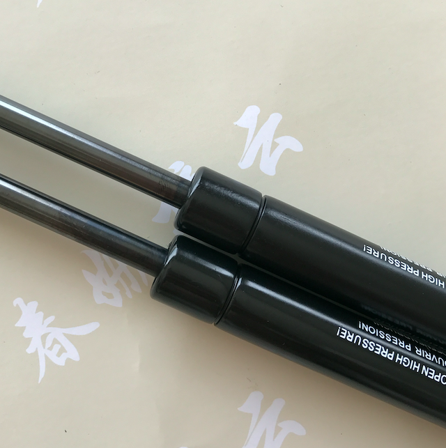 Vérins De Capot Pour VW Pour Golf Mk2 Hayon 1983-1992 Vérins À Gaz Support De Levage Capot Avant Ressort Amortisseur Tige Amortisseur De Capot Voiture Verin Hydraulique De Capot ( Color : Purple Carbo