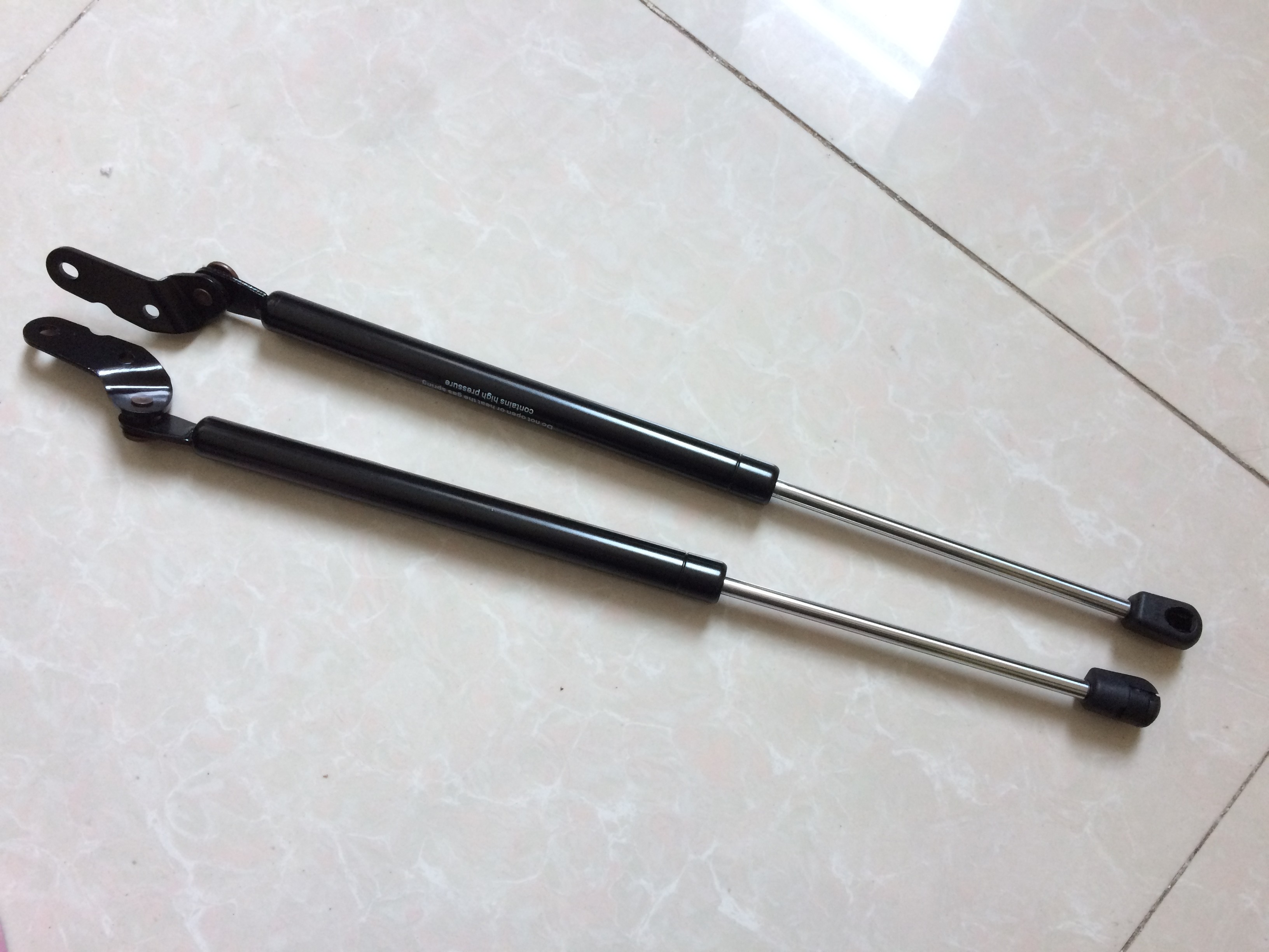 Automotive Gas Charged Lift Supports , Hyundai Tailgate Gas Strut
